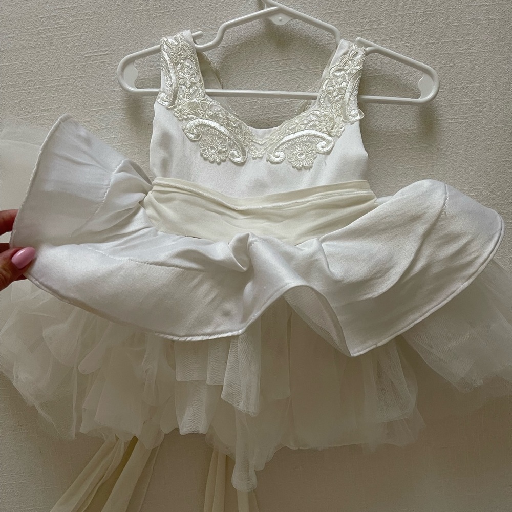 Toddler dress tutu with big bow on back